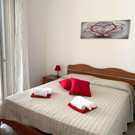 La Casina Di Anzio - Appartamento A 50M Dal Mare Zewnętrze zdjęcie