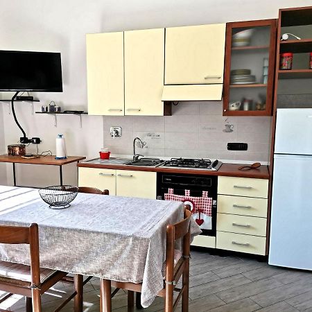 La Casina Di Anzio - Appartamento A 50M Dal Mare Zewnętrze zdjęcie